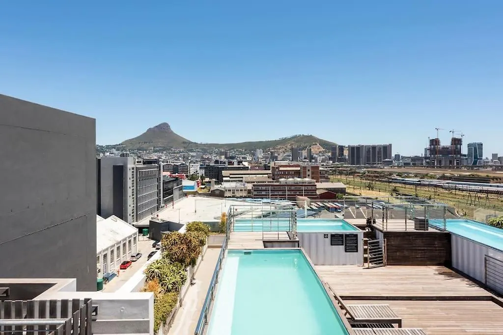 Chic, Central, Family & Group Stay - Stylish 2 Ensuite Bedroom Apartment With Spacious Balcony Cape Town 0*,  South Africa